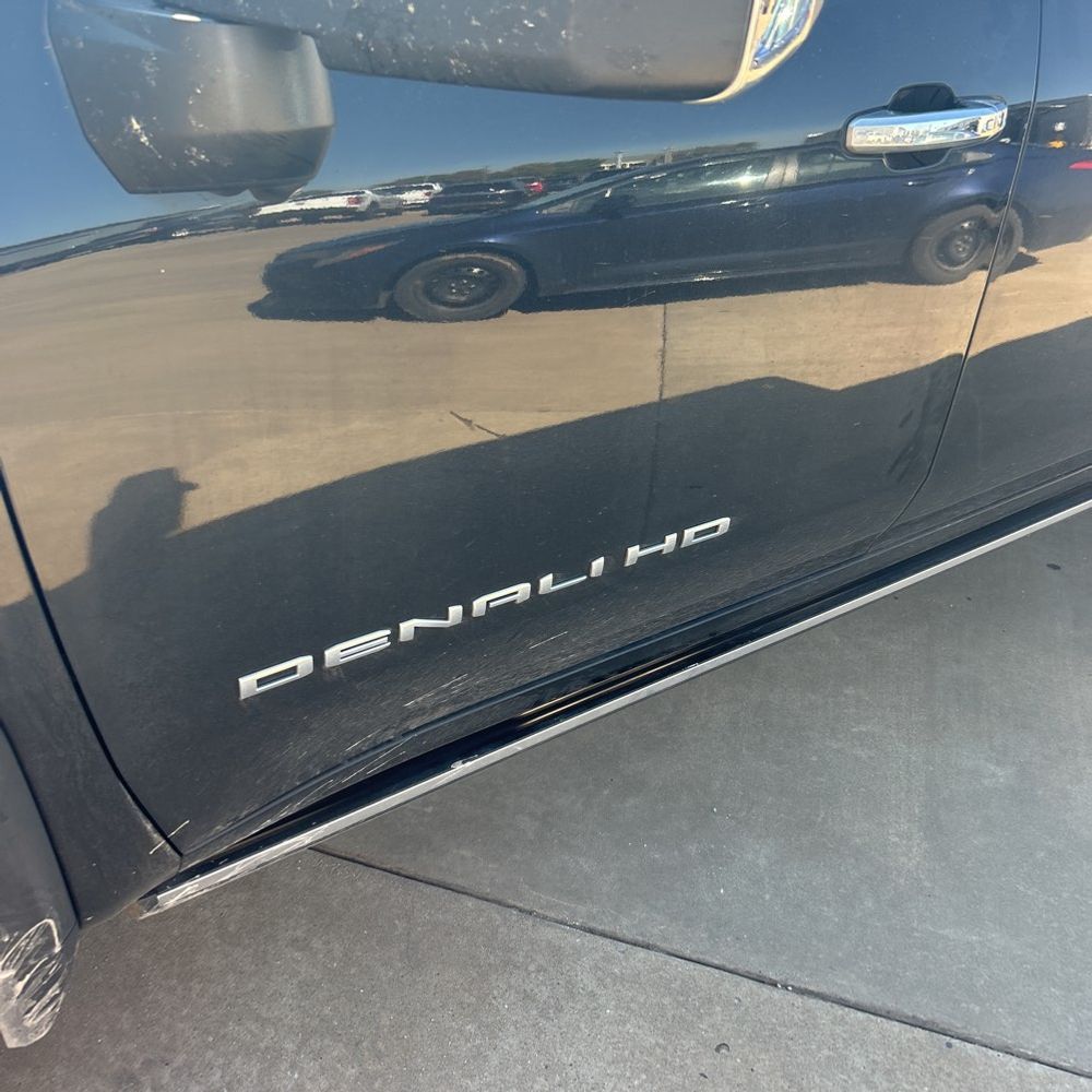 2023 GMC Sierra 2500HD Denali