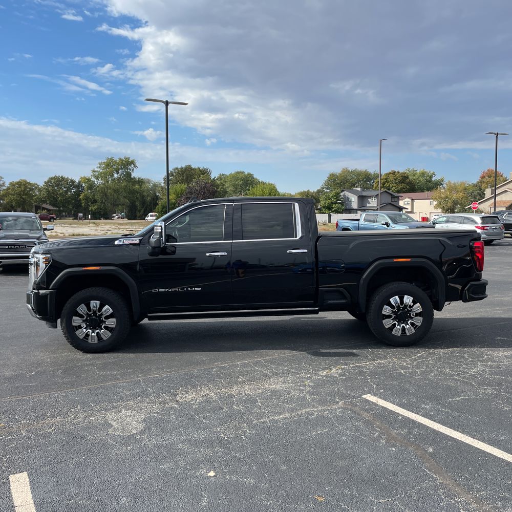 2024 GMC Sierra 2500HD Denali