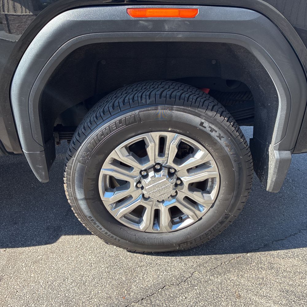 2023 GMC Sierra 2500 Denali
