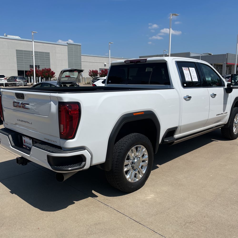 2023 GMC Sierra 2500HD Denali