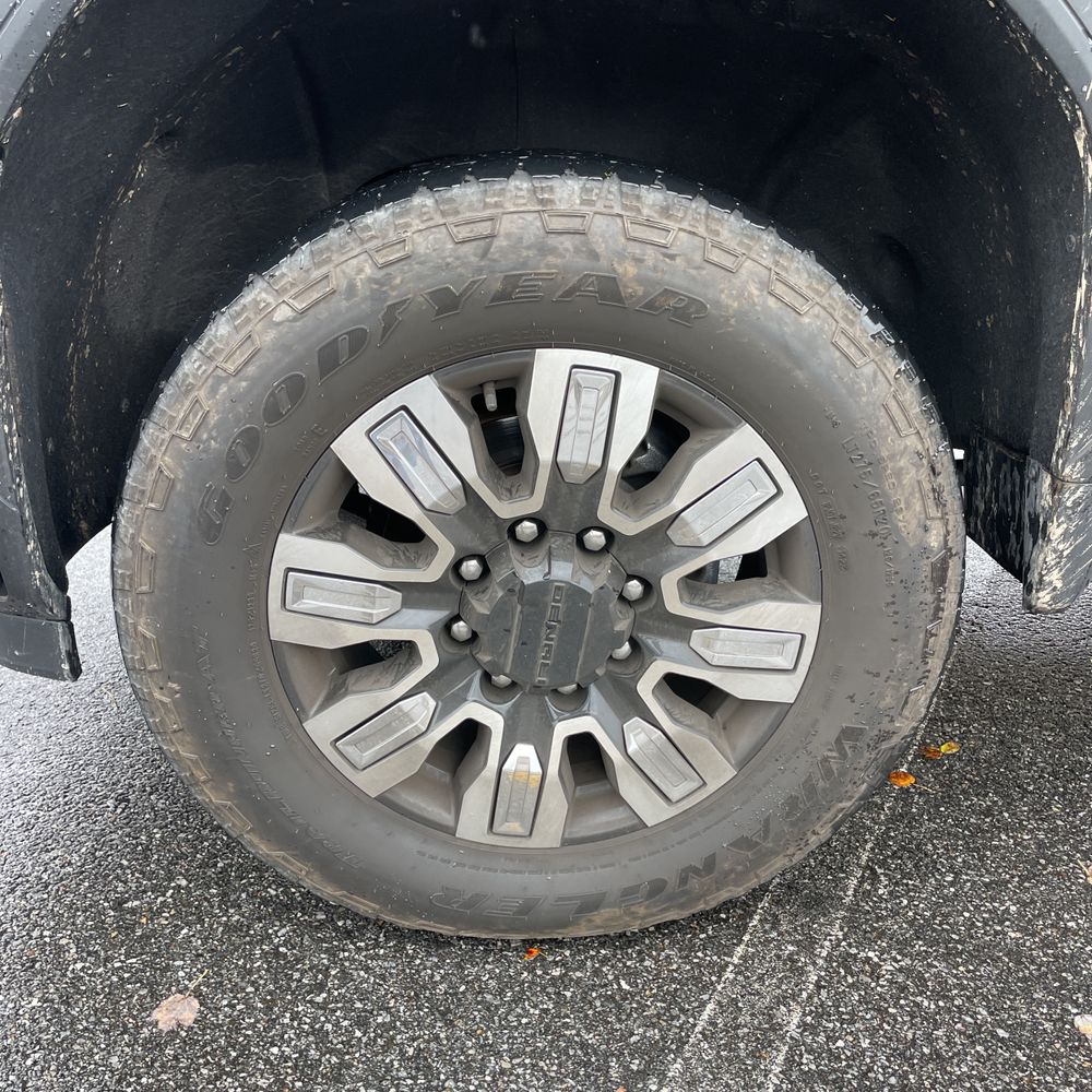 2024 GMC Sierra 2500HD Denali