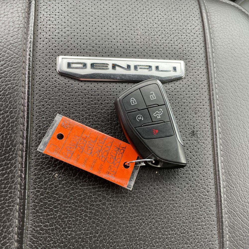2024 GMC Sierra 2500HD Denali