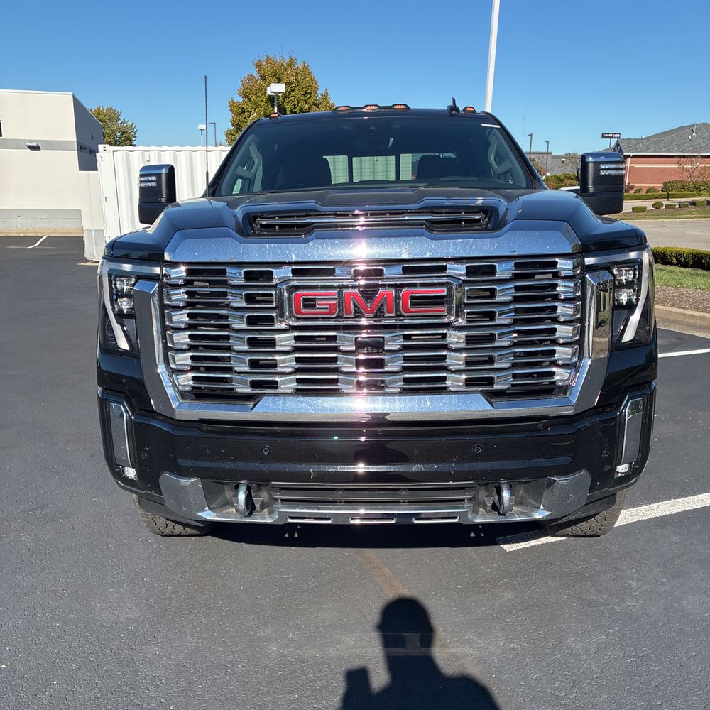 2024 GMC Sierra 2500HD Denali