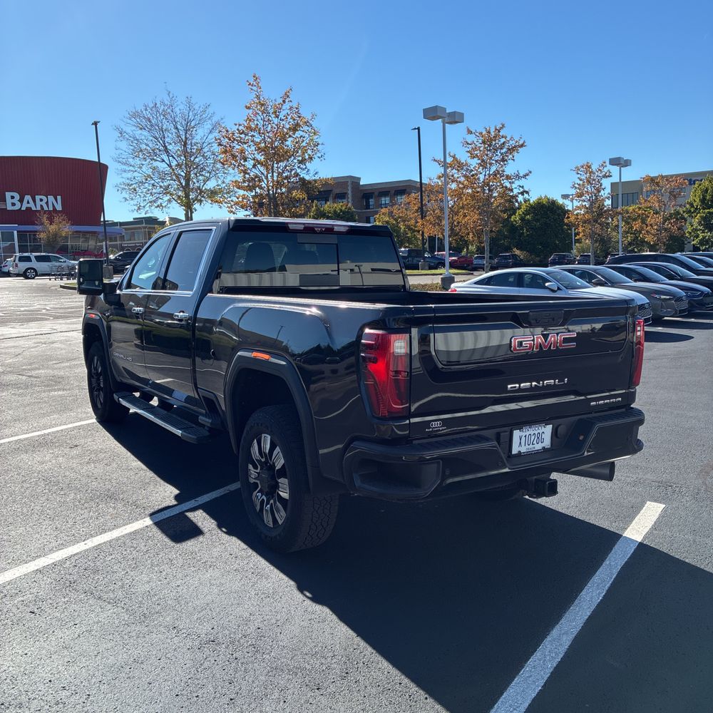 2024 GMC Sierra 2500HD Denali