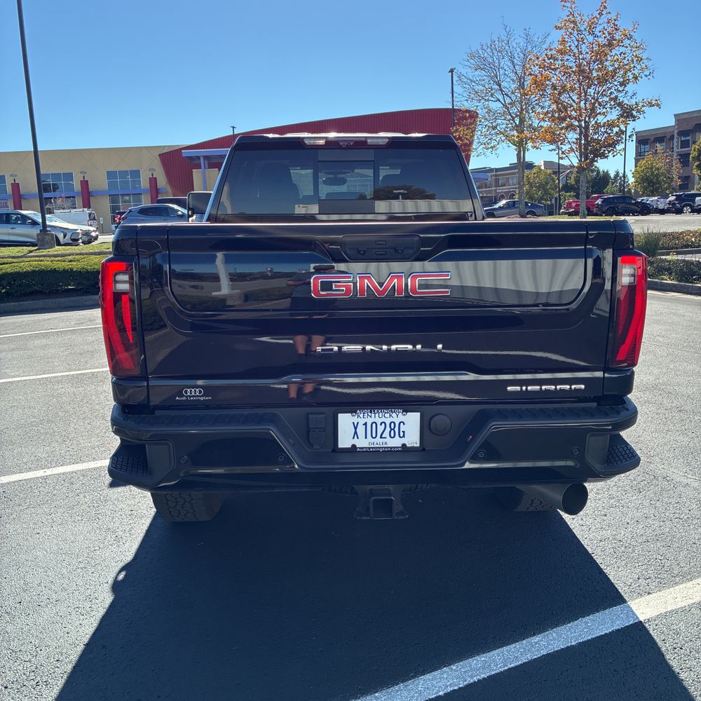 2024 GMC Sierra 2500HD Denali