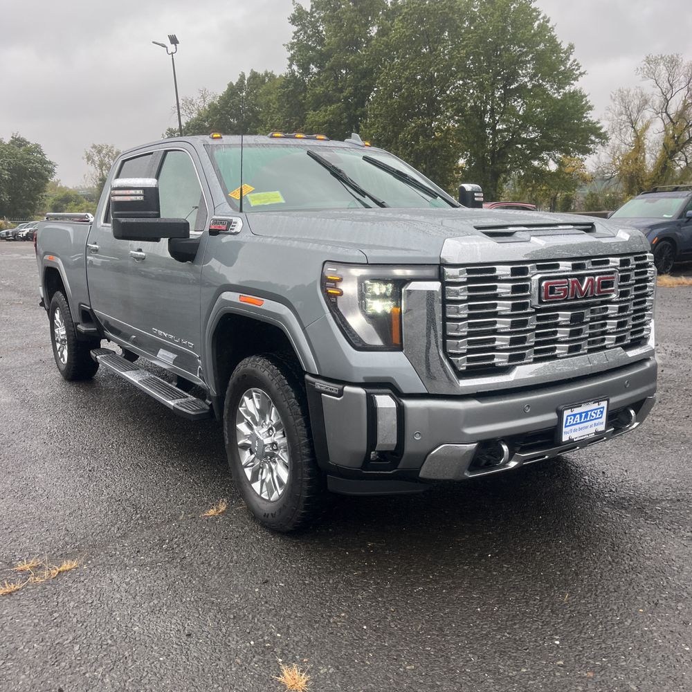 2024 GMC Sierra 2500HD Denali