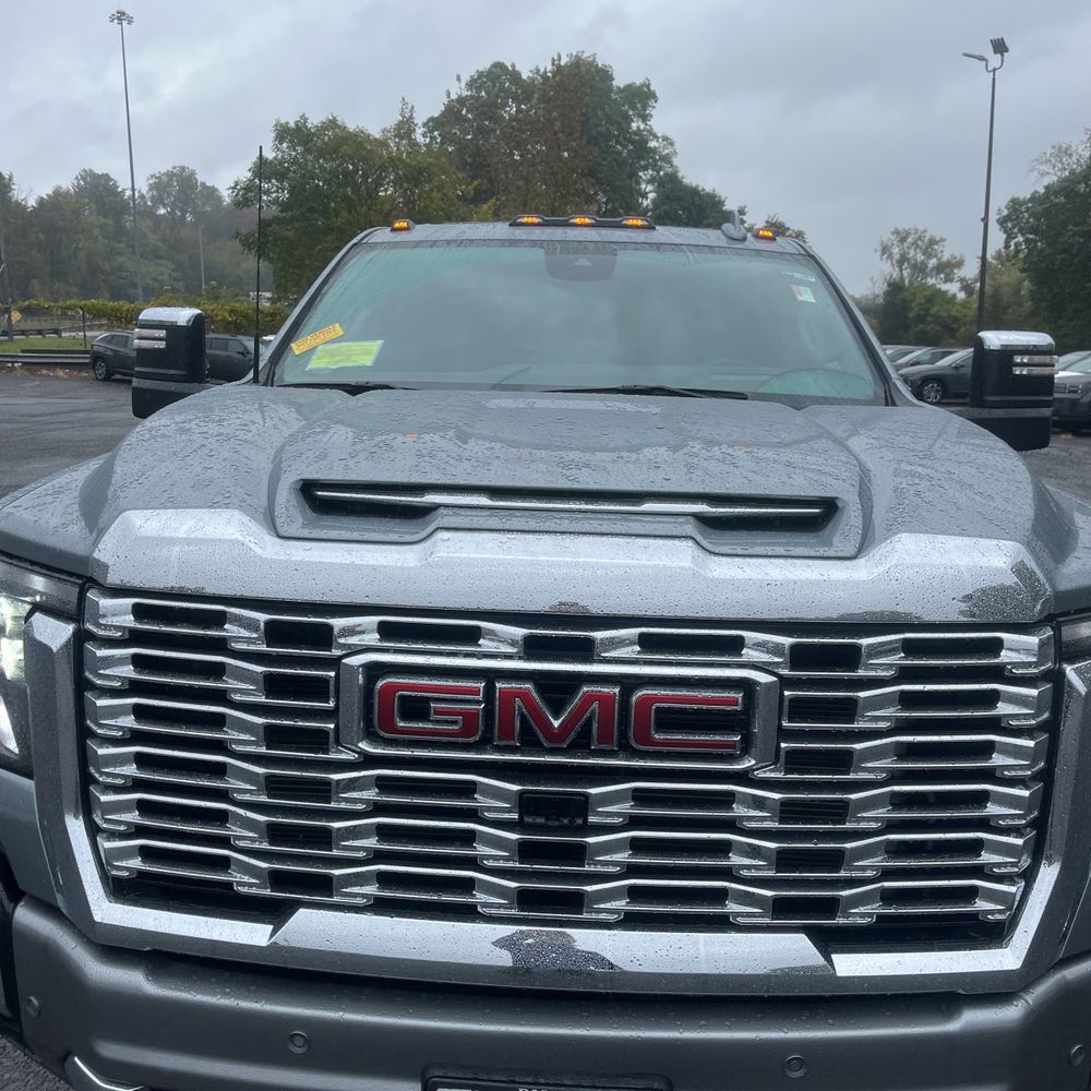2024 GMC Sierra 2500HD Denali