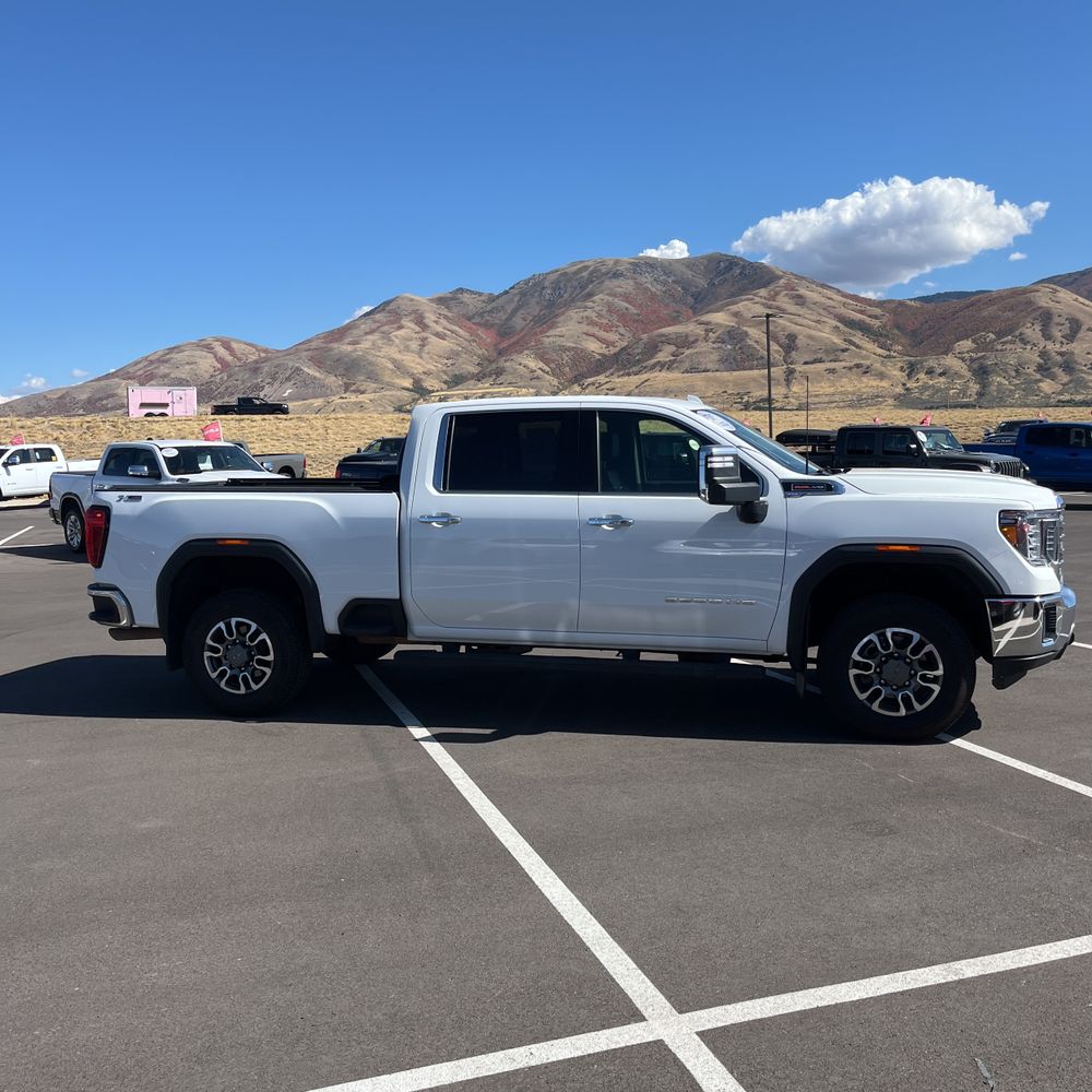 2022 GMC Sierra 3500 SLT