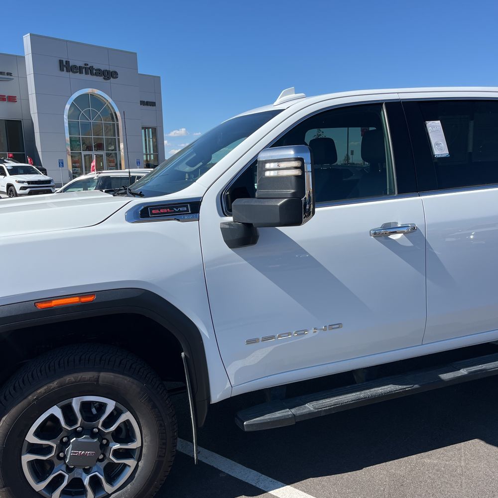 2022 GMC Sierra 3500 SLT