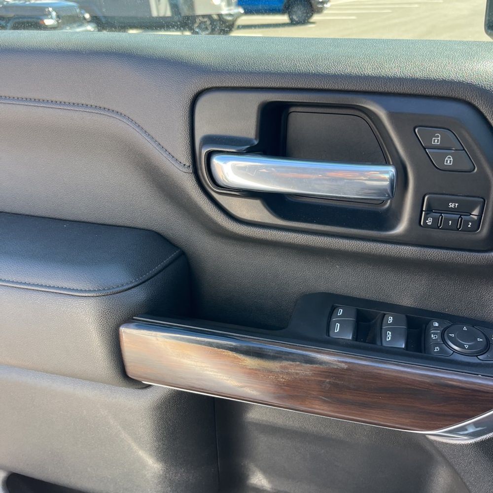2022 GMC Sierra 3500 SLT