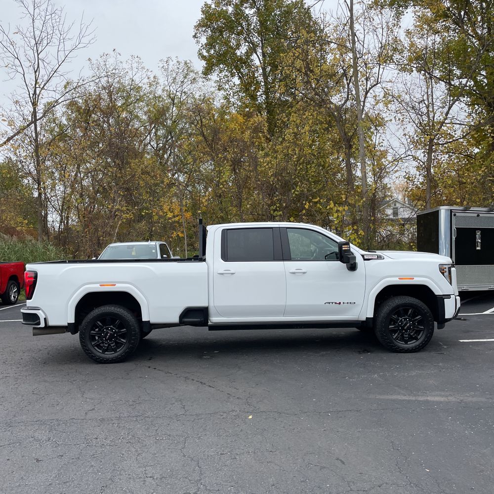2024 GMC Sierra 3500HD AT4