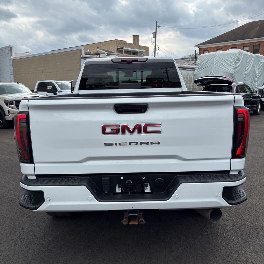 2024 GMC Sierra 3500HD AT4