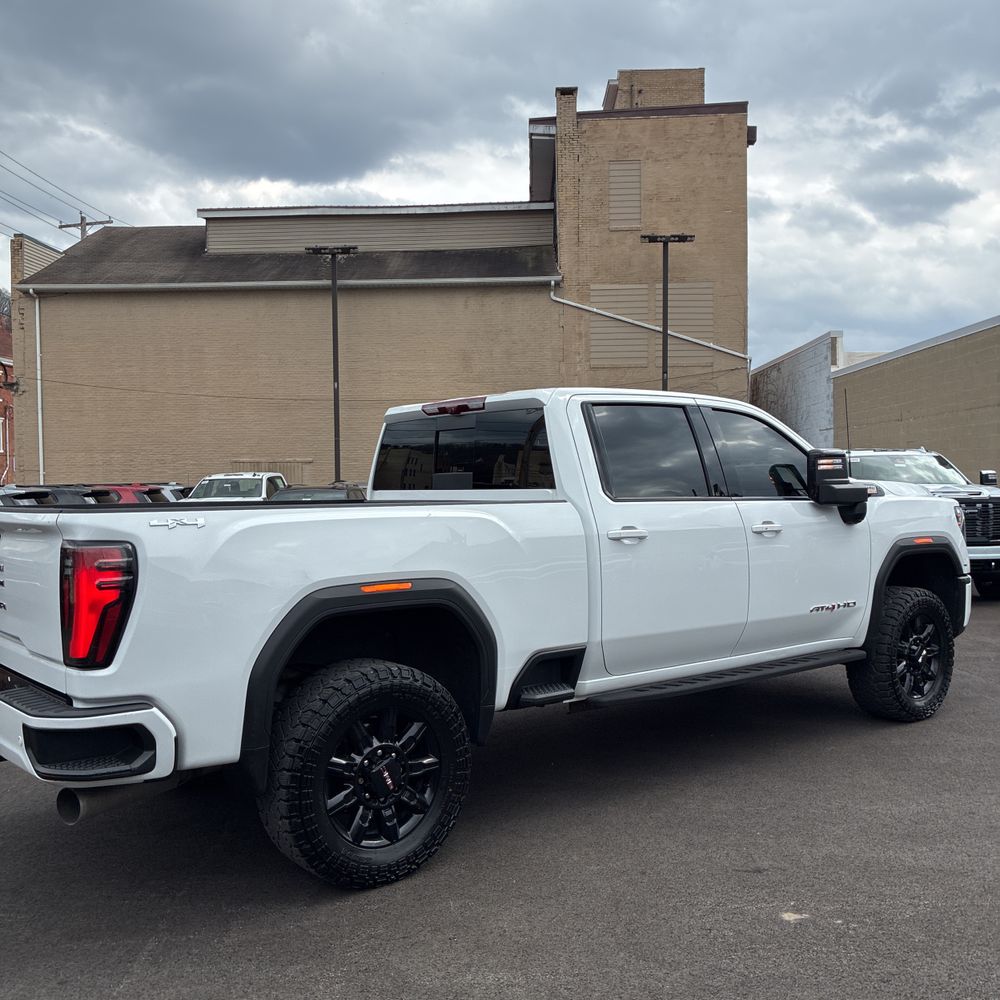 2024 GMC Sierra 3500HD AT4