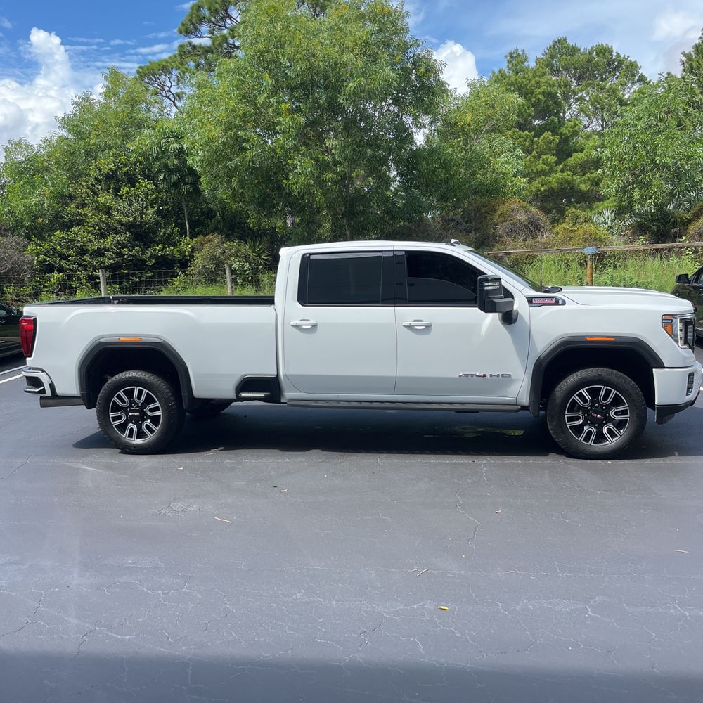 2023 GMC Sierra 3500HD AT4