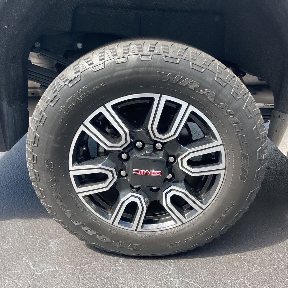 2023 GMC Sierra 3500HD AT4