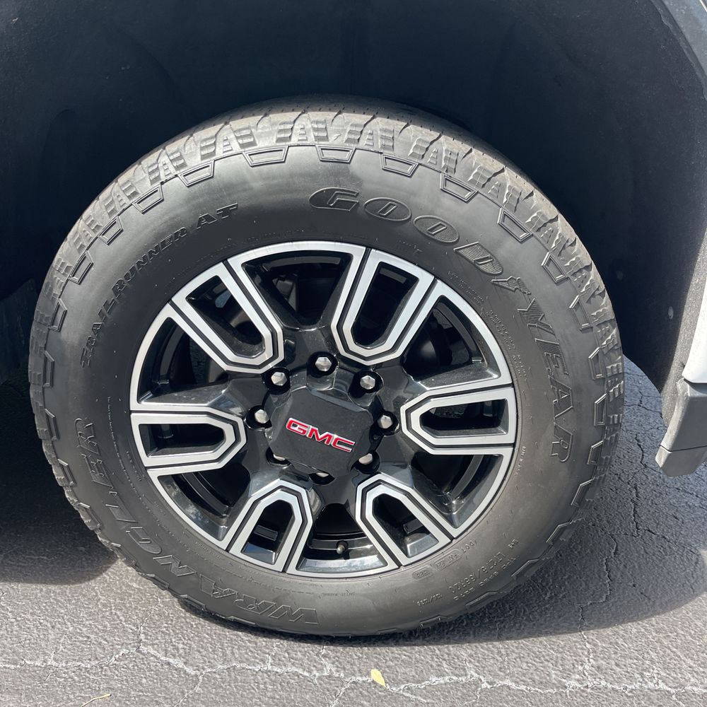 2023 GMC Sierra 3500HD AT4