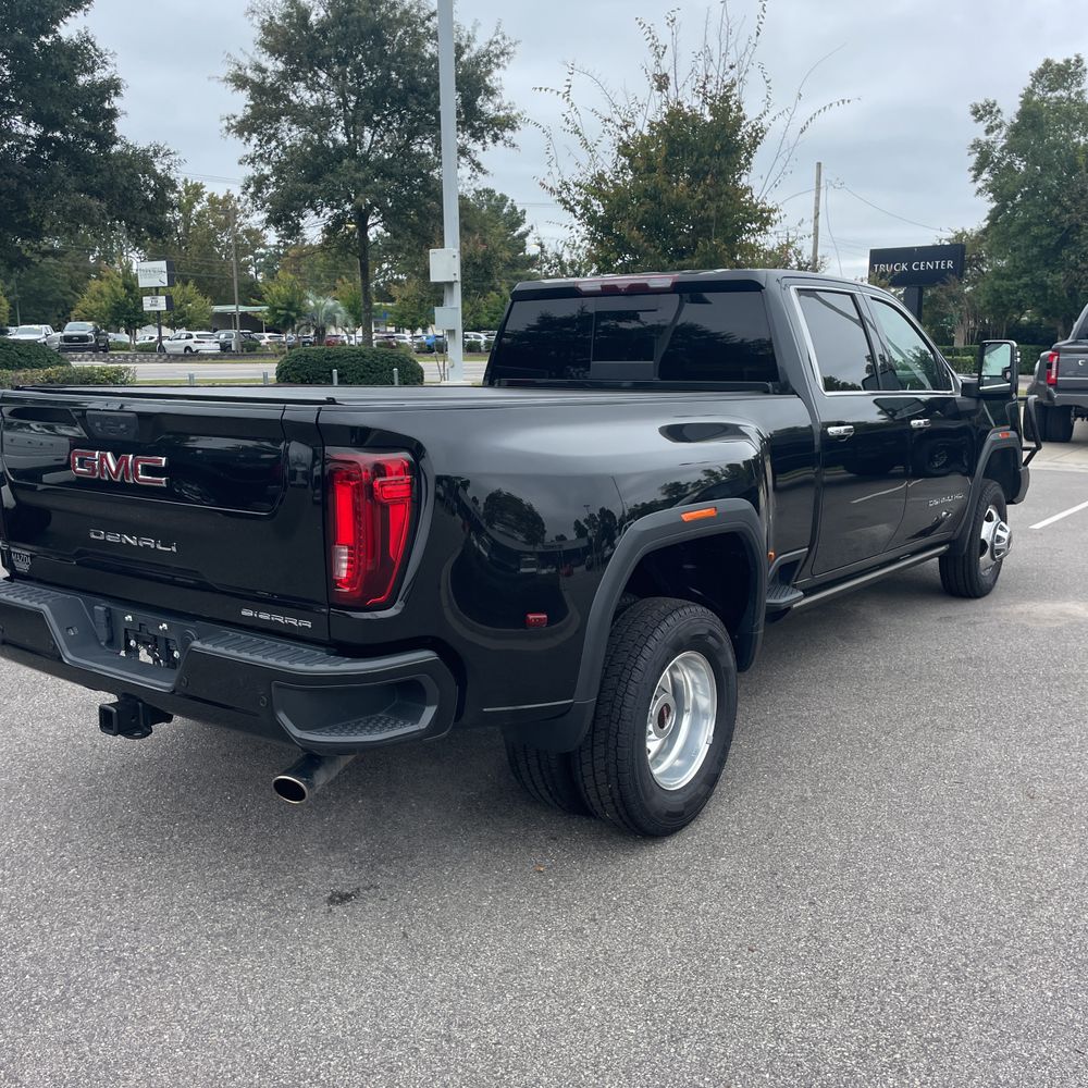 2022 GMC Sierra 3500HD Denali