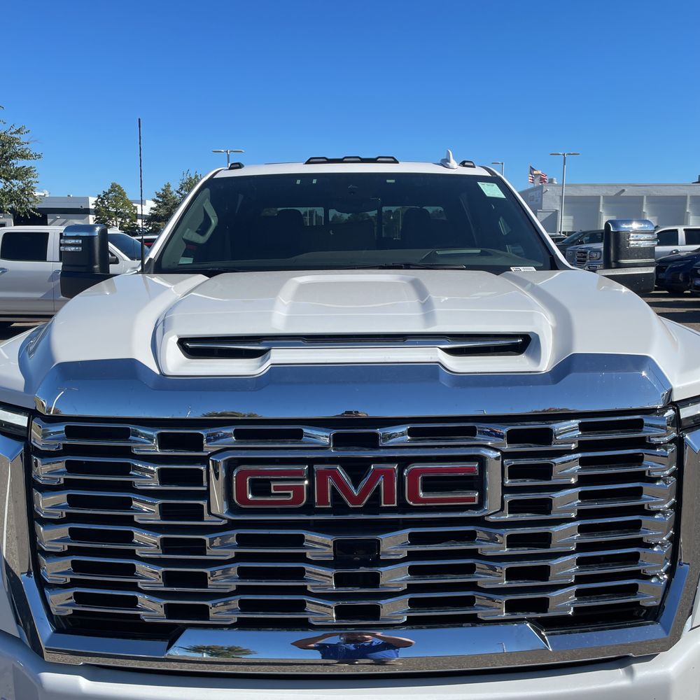 2024 GMC Sierra 3500HD Denali