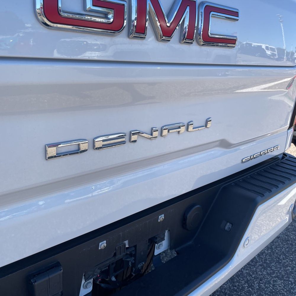 2024 GMC Sierra 3500HD Denali