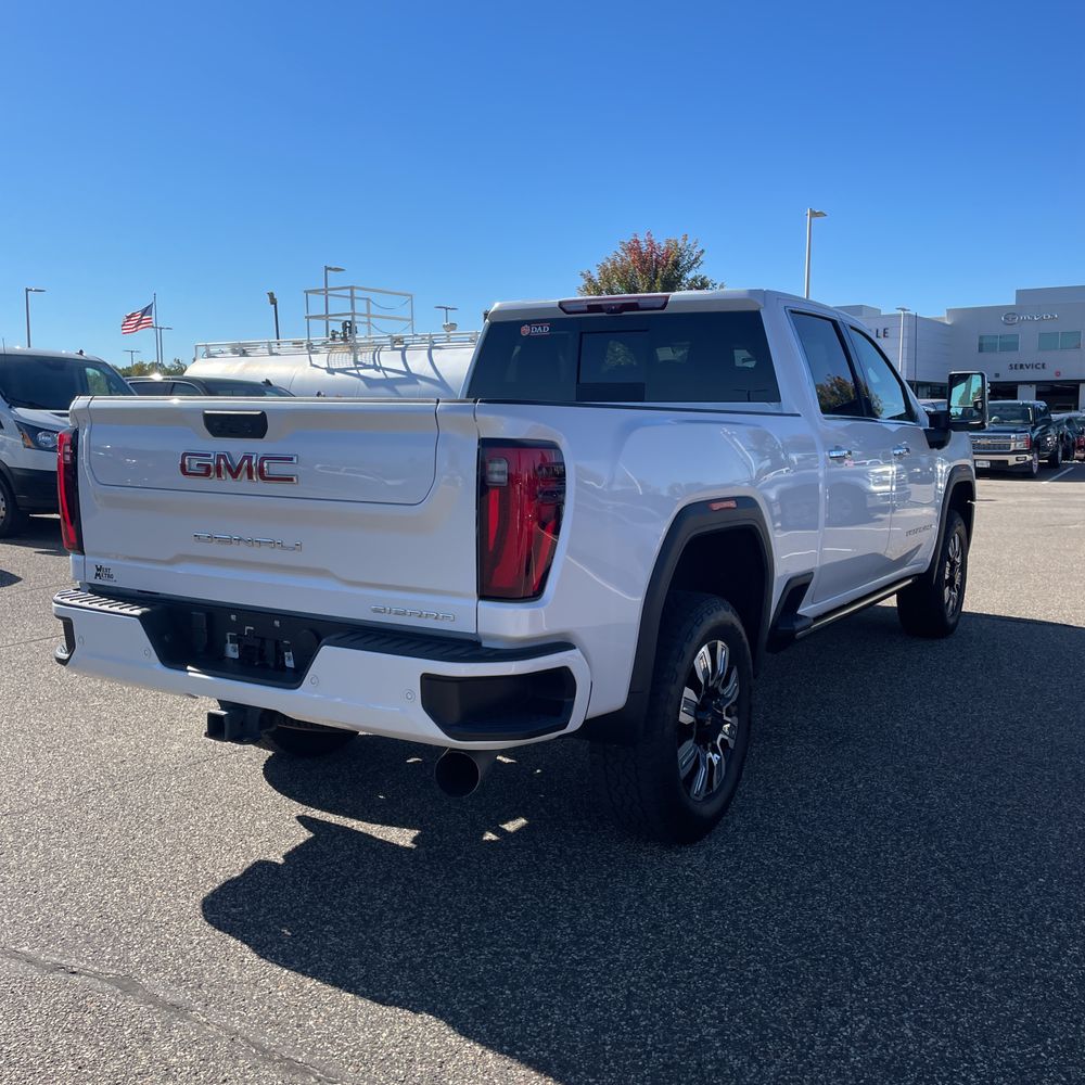 2024 GMC Sierra 3500HD Denali