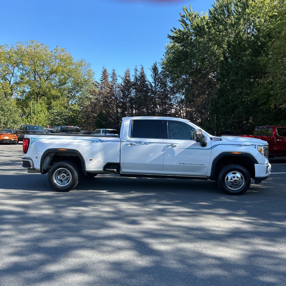2023 GMC Sierra 3500HD Denali