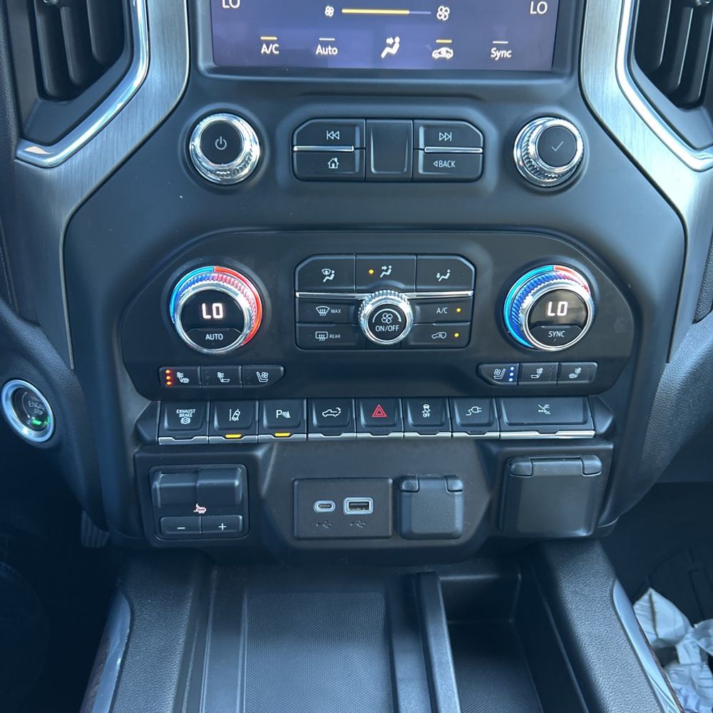 2023 GMC Sierra 3500HD Denali