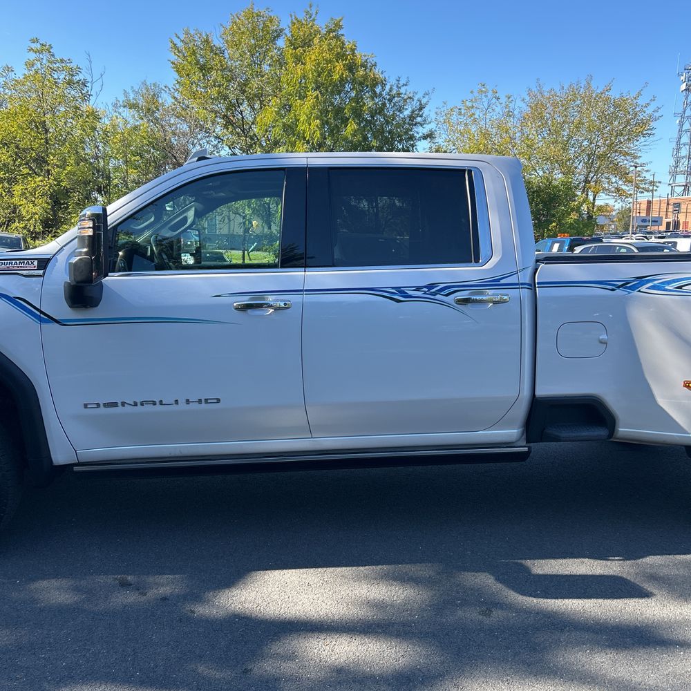 2023 GMC Sierra 3500HD Denali