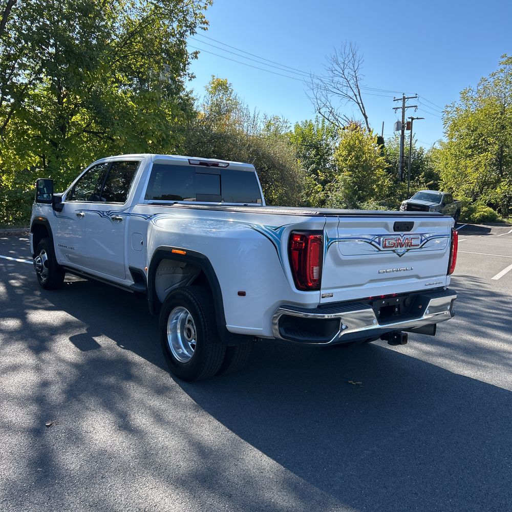 2023 GMC Sierra 3500HD Denali