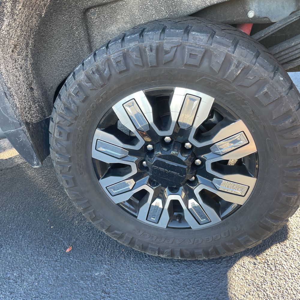 2024 GMC Sierra 3500HD Denali