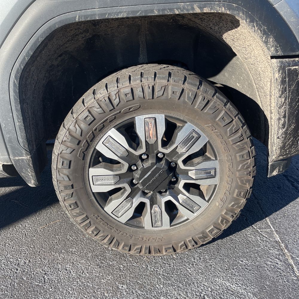 2024 GMC Sierra 3500HD Denali