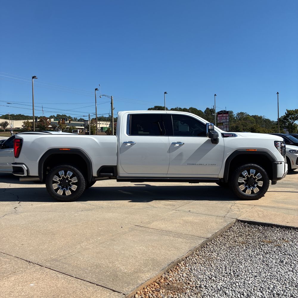 2024 GMC Sierra 3500HD Denali