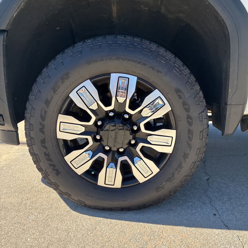 2024 GMC Sierra 3500HD Denali