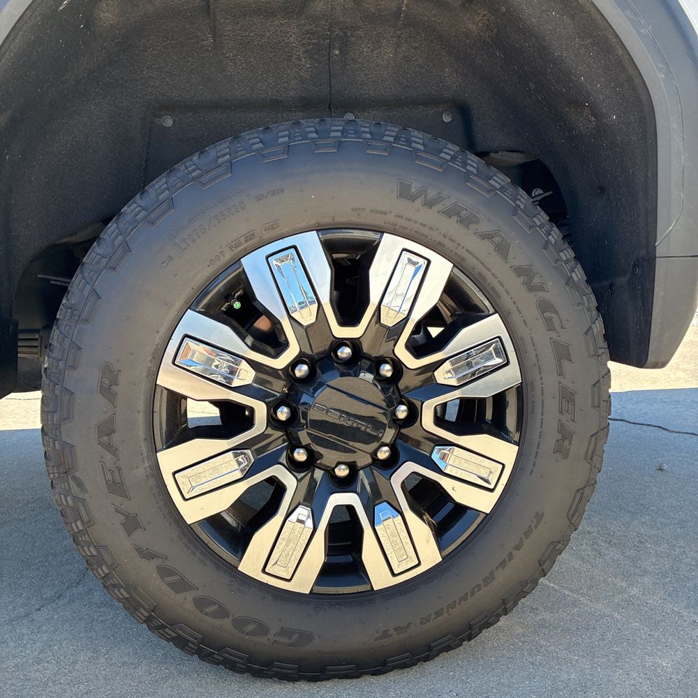 2024 GMC Sierra 3500HD Denali