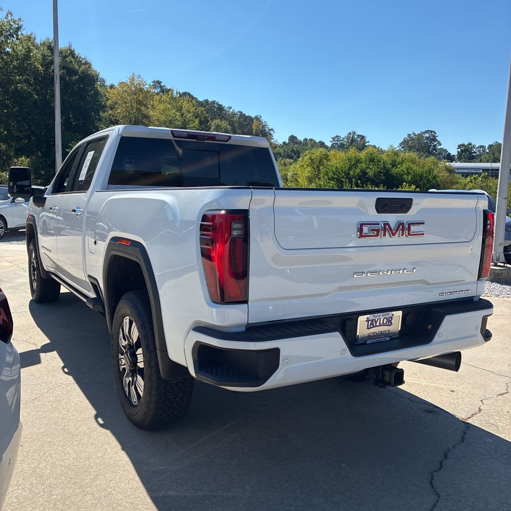 2024 GMC Sierra 3500HD Denali