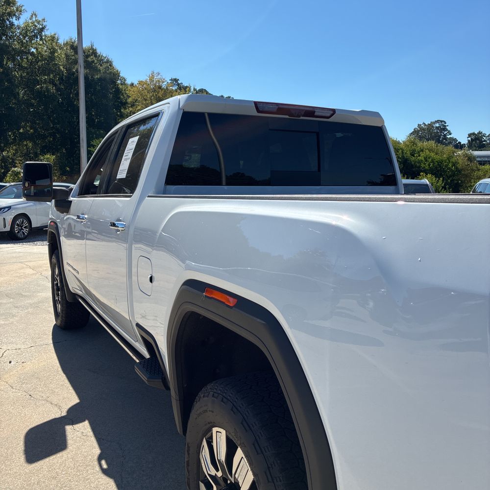 2024 GMC Sierra 3500HD Denali