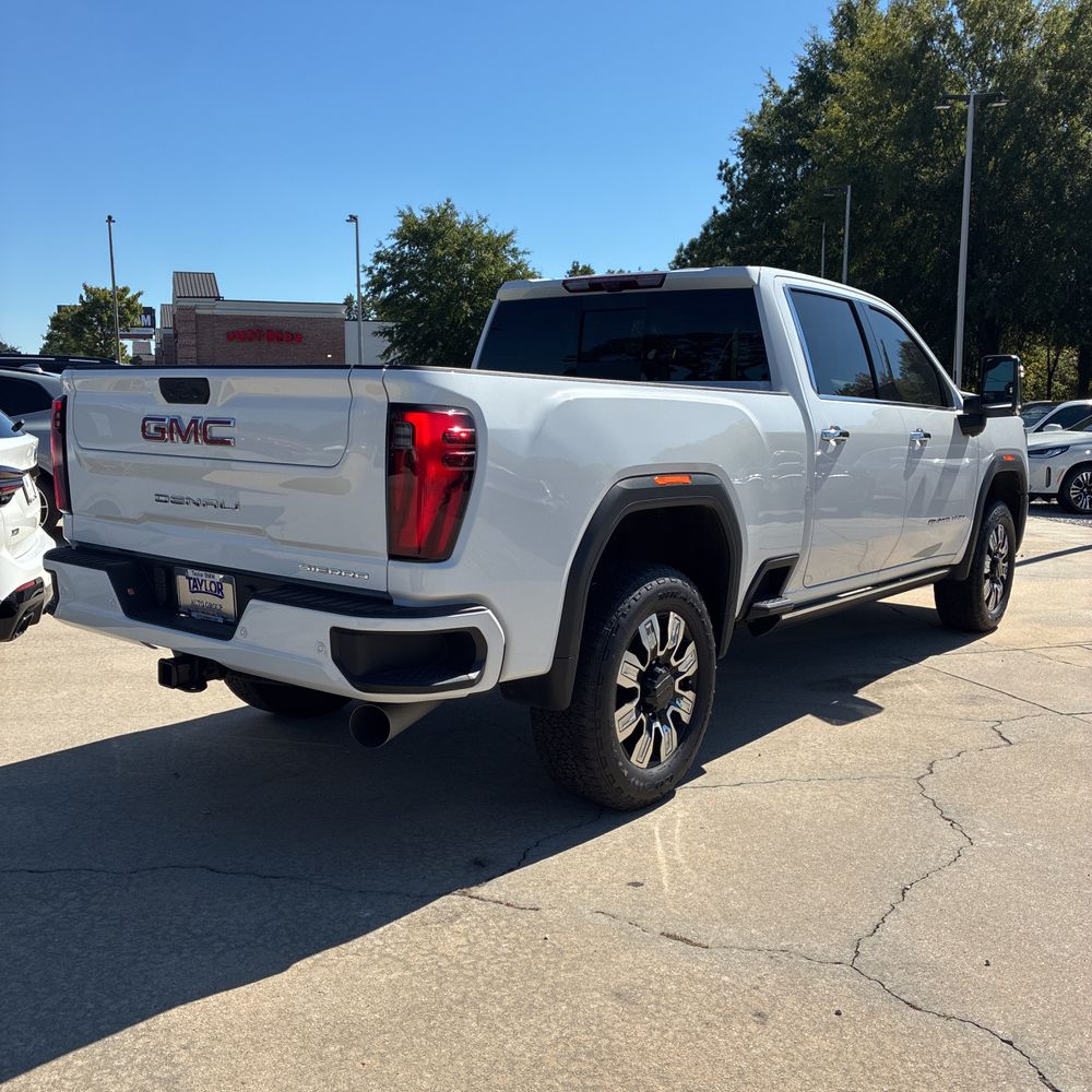 2024 GMC Sierra 3500HD Denali