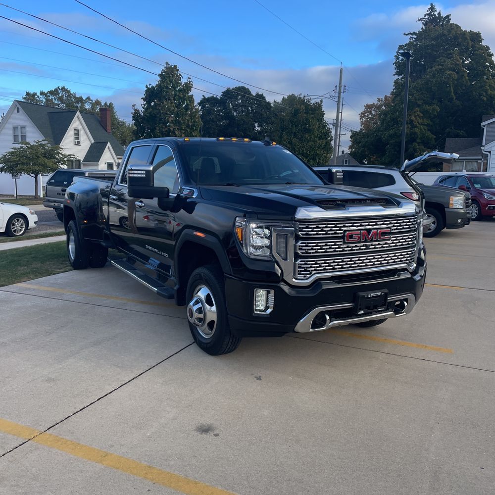 2023 GMC Sierra 3500 Denali