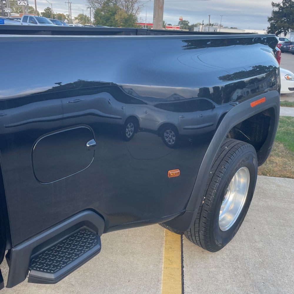 2023 GMC Sierra 3500 Denali