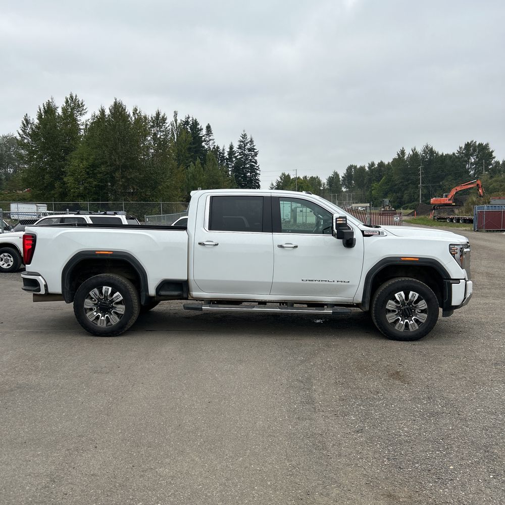 2024 GMC Sierra 3500 Denali