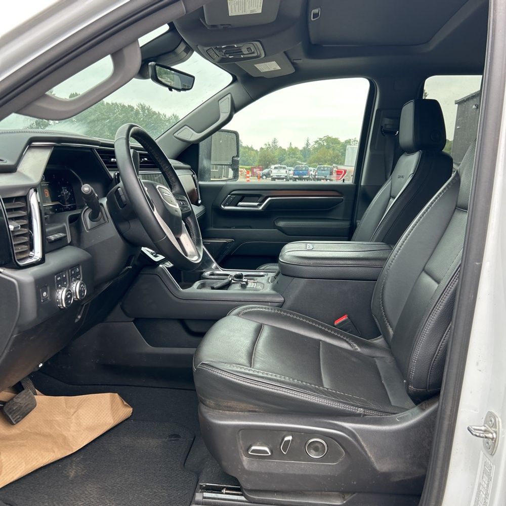 2024 GMC Sierra 3500 Denali