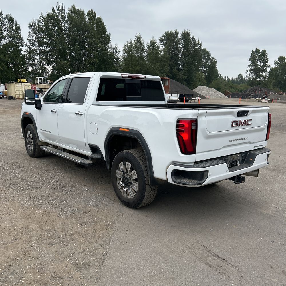 2024 GMC Sierra 3500 Denali