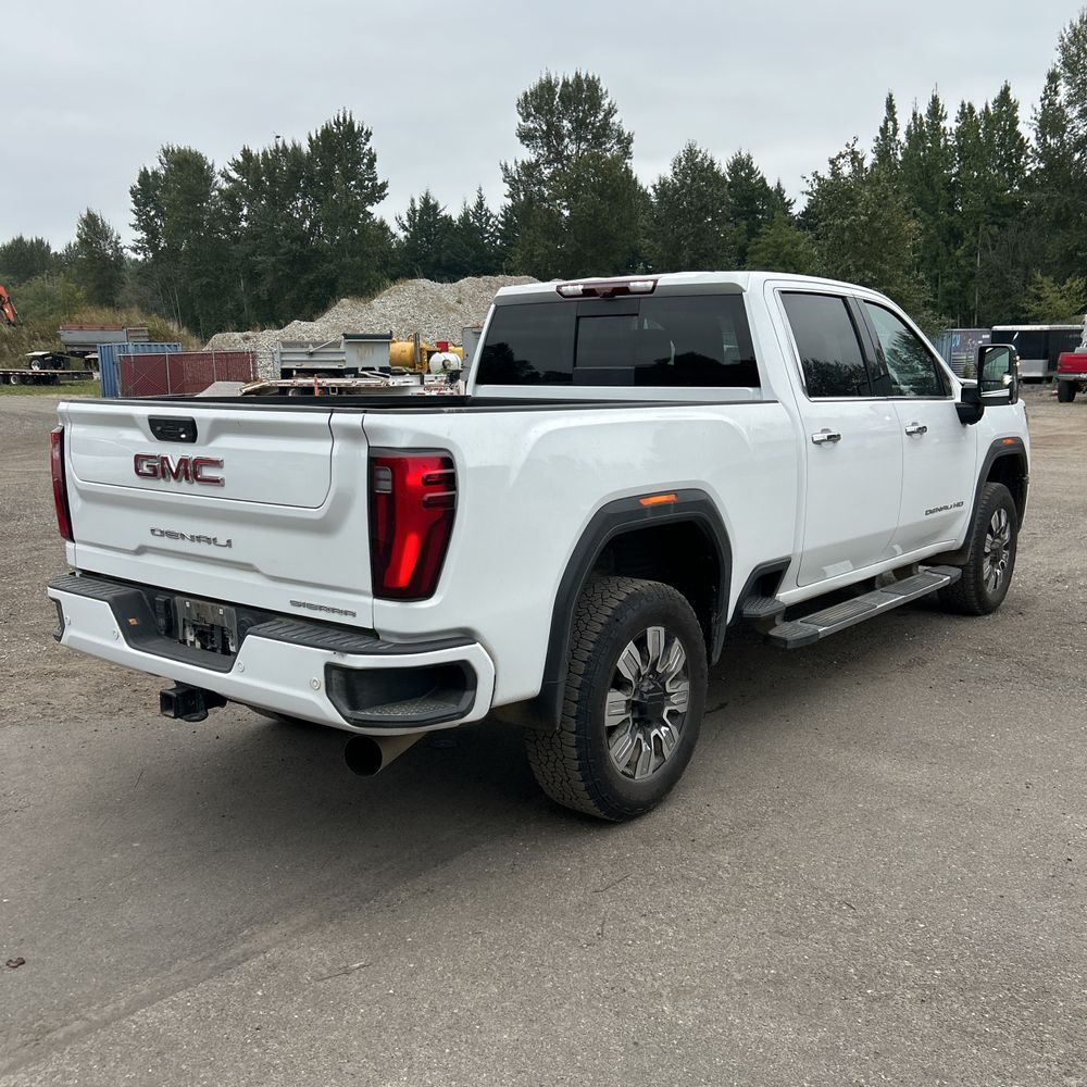 2024 GMC Sierra 3500 Denali