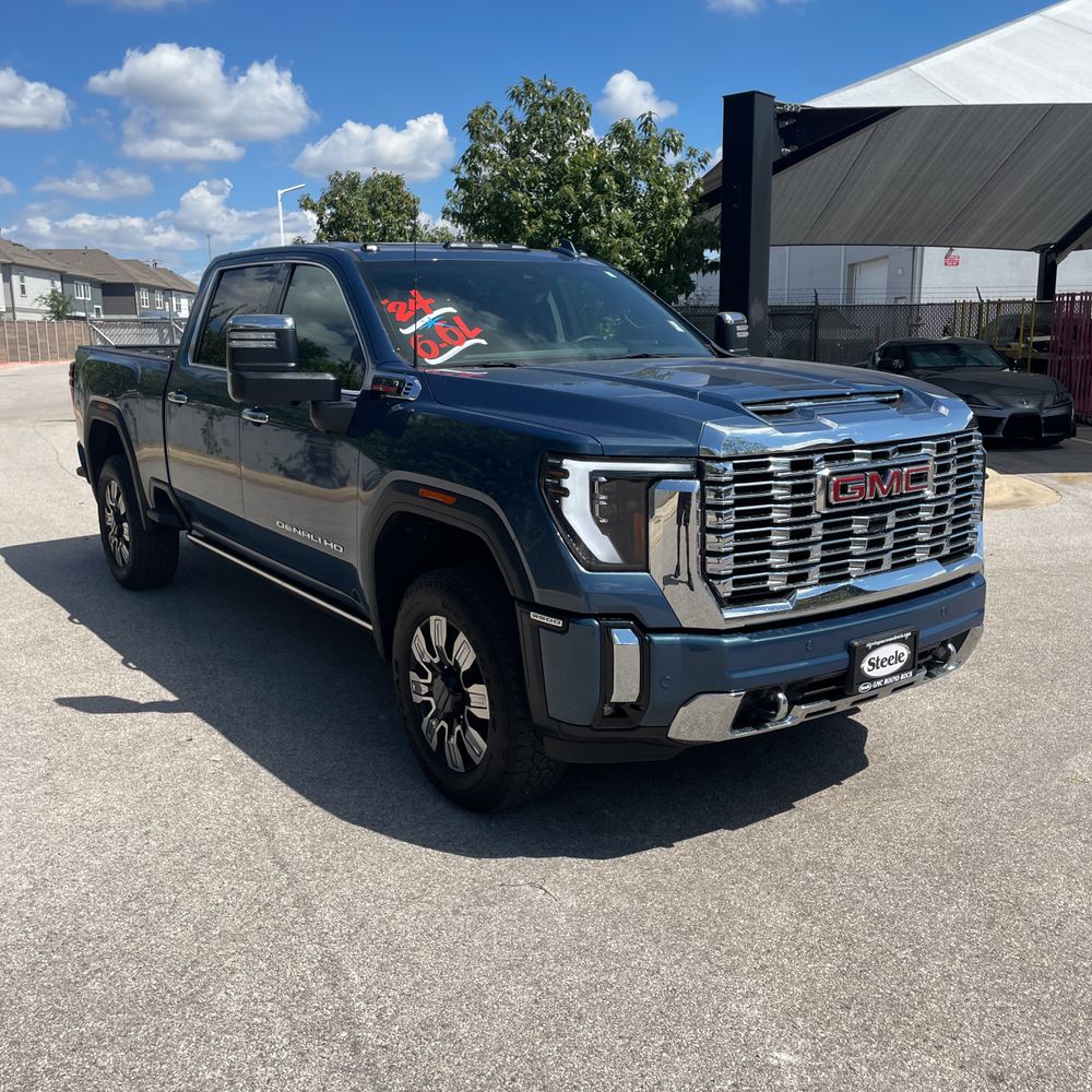 2024 GMC Sierra 3500HD Denali