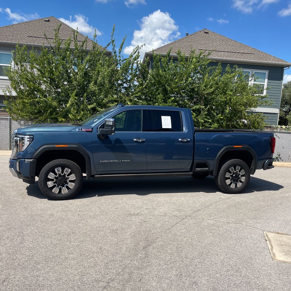 2024 GMC Sierra 3500HD Denali