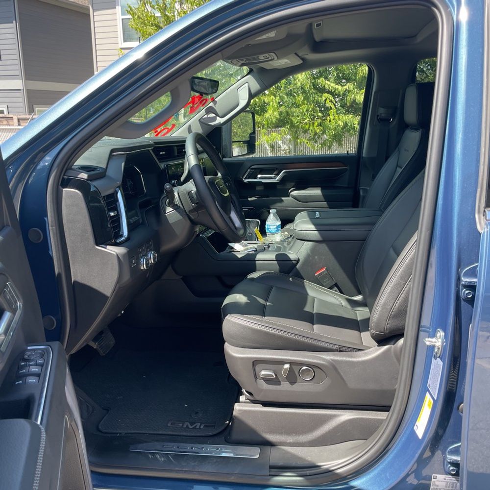 2024 GMC Sierra 3500HD Denali