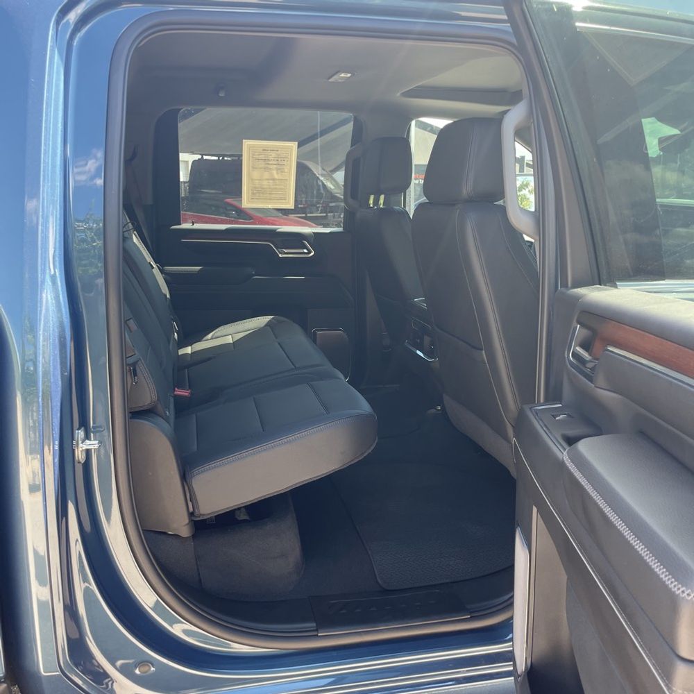 2024 GMC Sierra 3500HD Denali