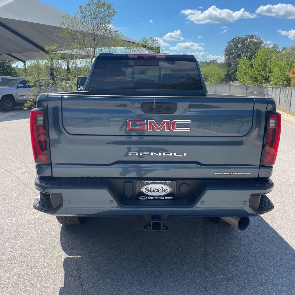 2024 GMC Sierra 3500HD Denali