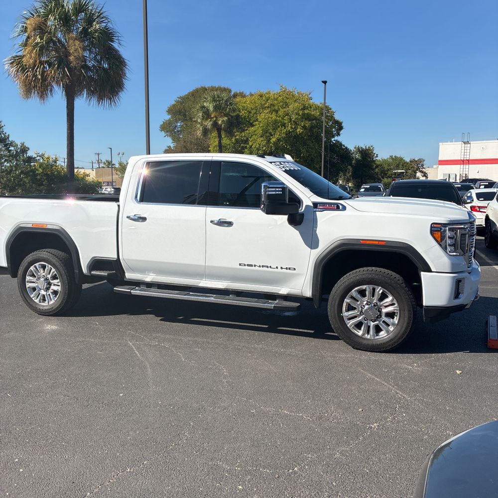 2023 GMC Sierra 3500 Denali