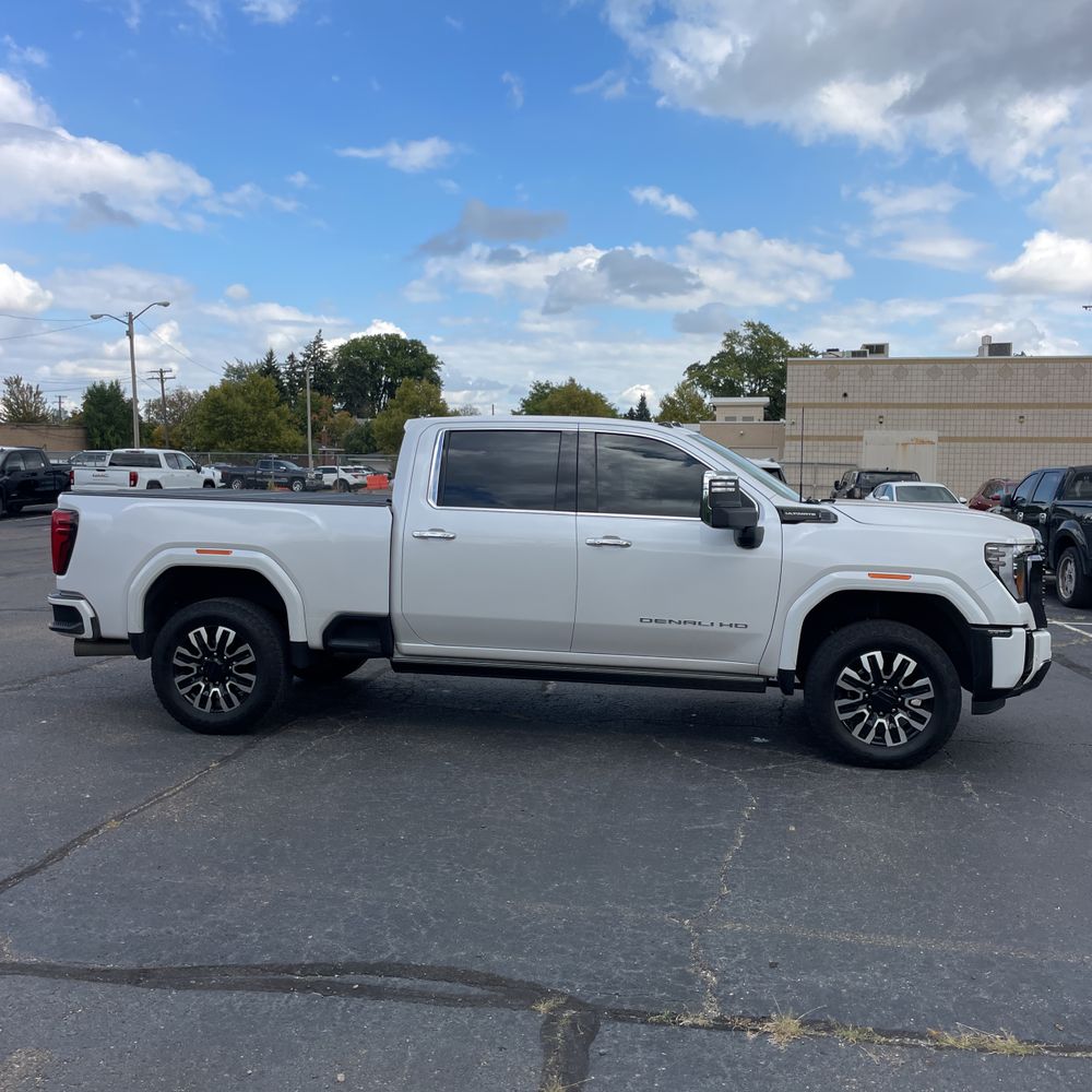 2024 GMC Sierra 2500HD Denali Ultimate