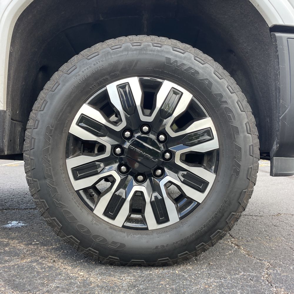2024 GMC Sierra 2500HD Denali Ultimate